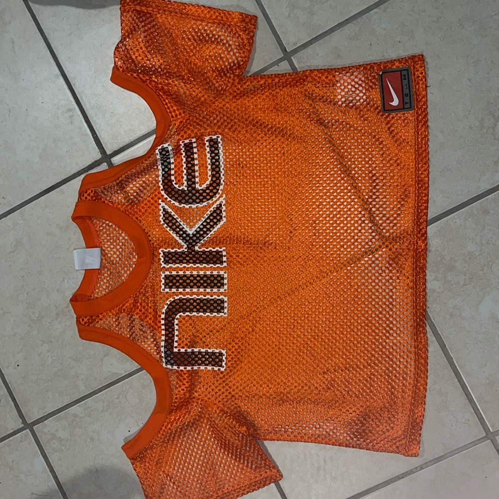 Crop mesh open shoulder, Ike shirt